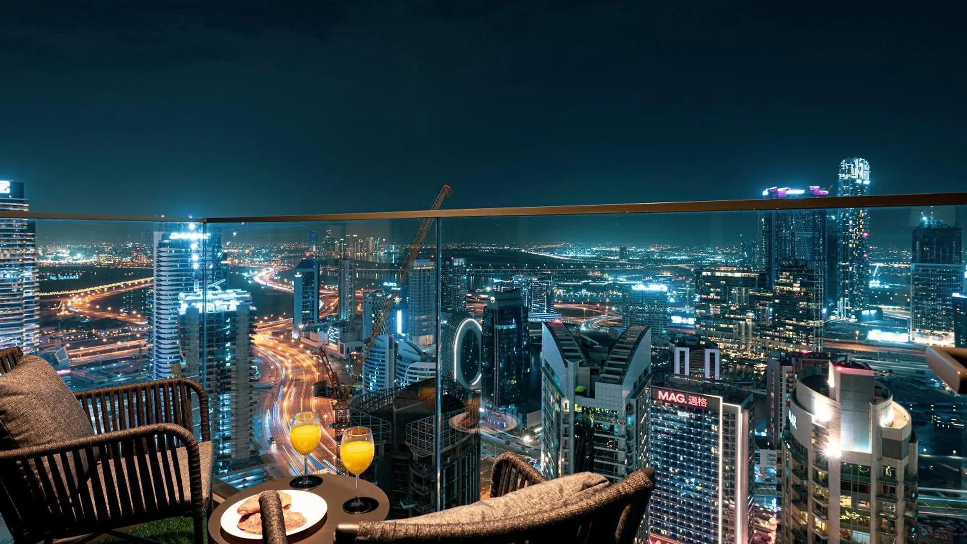 Smartstay At Burj Royale - Full Burj Khalifa View - Brand New Luxury Apartments Dubai 0*,