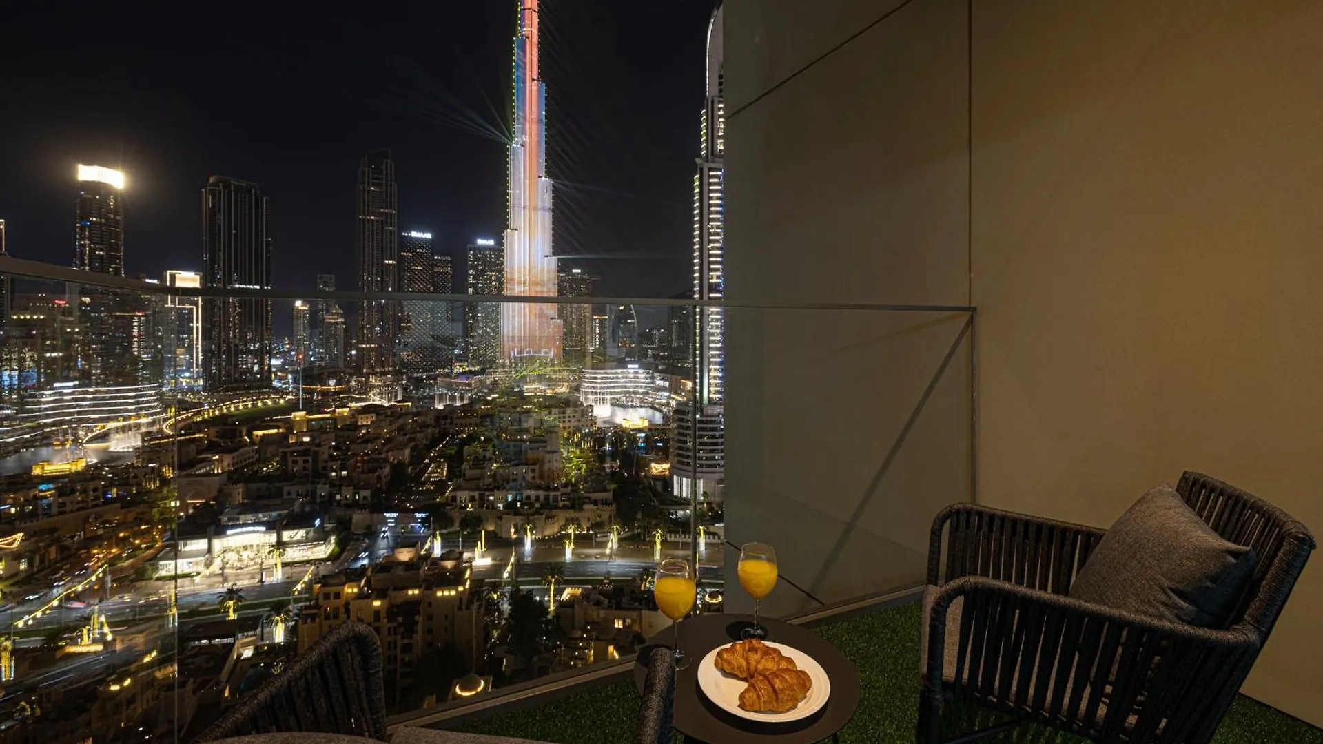 Smartstay At Burj Royale - Full Burj Khalifa View - Brand New Luxury Apartments 迪拜